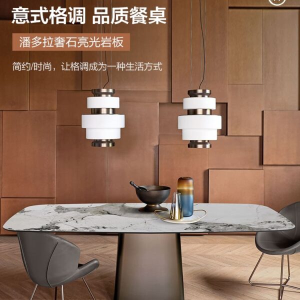 Bàn ăn đá phiến, dành cho 6 người.
