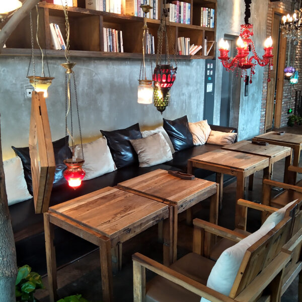 Bàn ghế cà phê khuếch tán Bàn ăn đôi gỗ du già nguyên khối để làm Bàn vuông nhỏ cũ Bàn cà phê kiểu cũ tám vị thần bất tử Bàn gỗ để Bàn