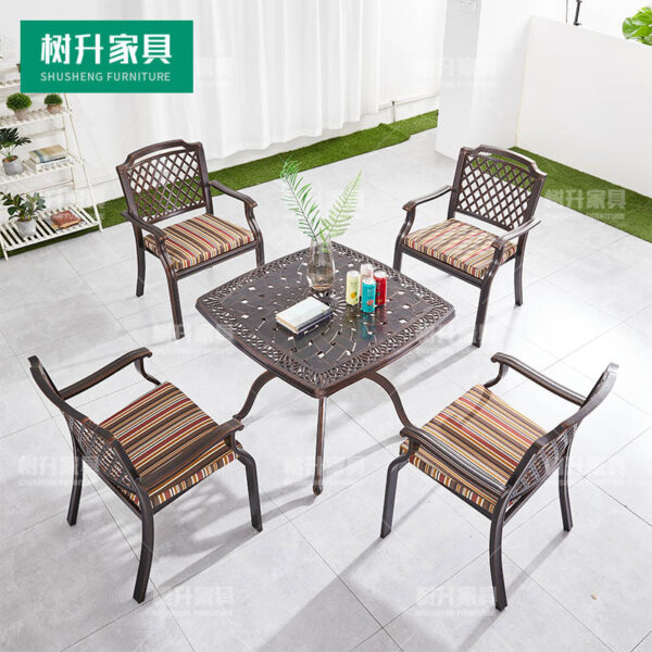 Bộ bàn ghế ngoài trời sân vườn ngoài trời bộ bàn ghế nhôm đúc kiểu dáng đơn giản sân thượng nhà hàng một bàn và nhiều ghế bàn ghế