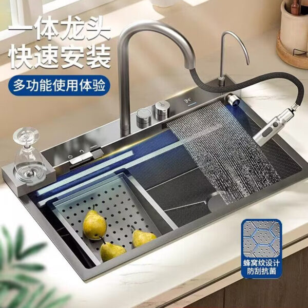 Phím đàn piano Súng màu xám Nano tổ ong Tất cả trong một Raindance Bồn rửa nhà bếp bằng thép không gỉ 304 và chậu rửa rau củ Bộ
