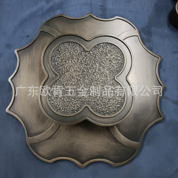 Tay nắm cửa kính hình bán nguyệt đồng khắc rỗng họa tiết Xiangyun, phong cách Trung Hoa sang trọng từ Ouken Hardware