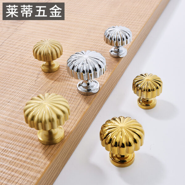 Đồng thau bí ngô vàng tay nắm cửa tủ 1 lỗ bạc Phong cách Bắc Âu ánh sáng hiện đại tủ sang trọng ngăn kéo tủ giày tay cầm nhỏ