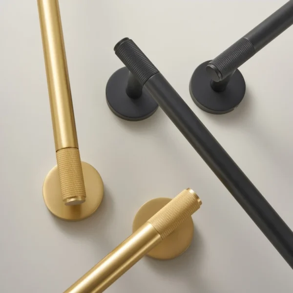 Nurlin Brass Knurled Series Phụ kiện phòng tắm Phụ kiện Thanh treo khăn Đường ray Móc Hộp đựng cuộn giấy vệ sinh Vàng đen