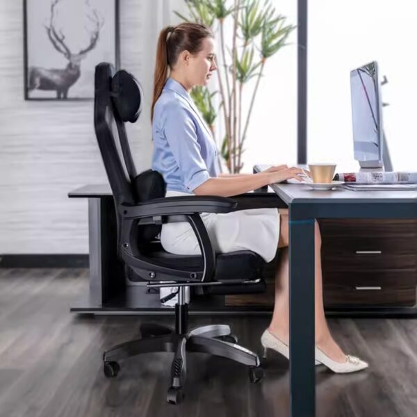 Mẫu Ghế Văn Phòng Kiểu Dáng Thể Thao Kèm Gối Cổ