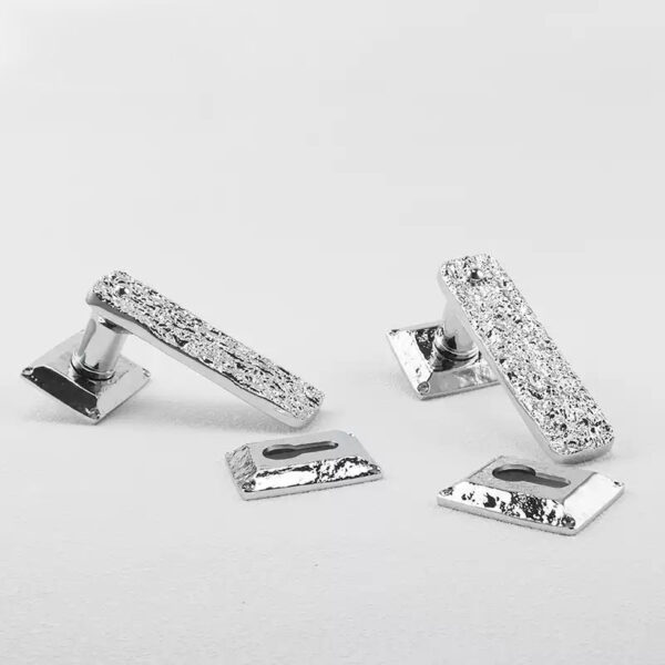 Khóa cửa bằng đồng mạ chrome họa tiết độc đáo cao cấp chống trộm an toàn mật mã
