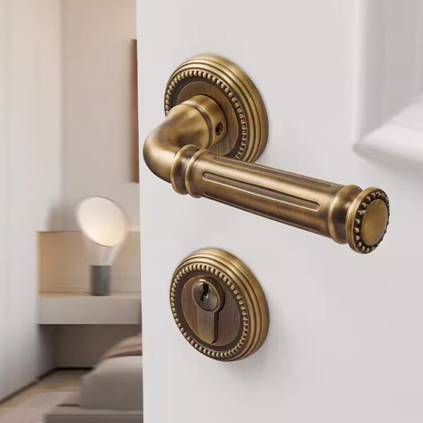 Khóa cửa tay gạt đồng thau kiểu Pháp Retro cao cấp chống trộm an toàn kiểu Âu