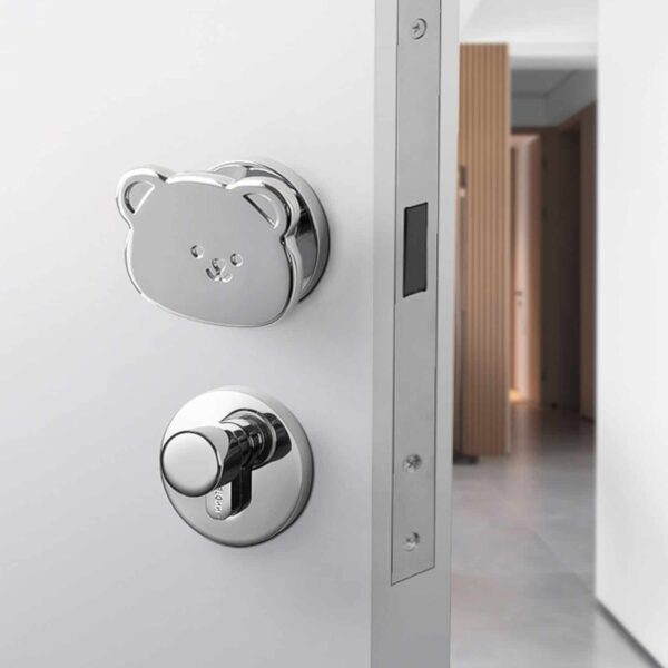 Khóa không chìa hình gấu độc đáo cao cấp chống trộm an toàn cho cửa gỗ kiểu Âu