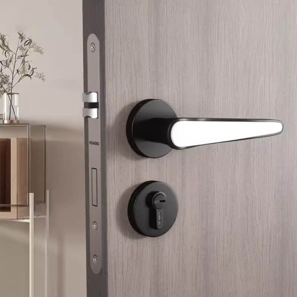 Khóa tay gạt hợp kim phối trắng đen hiện đại cao cấp chống trộm an toàn kiểu Âu