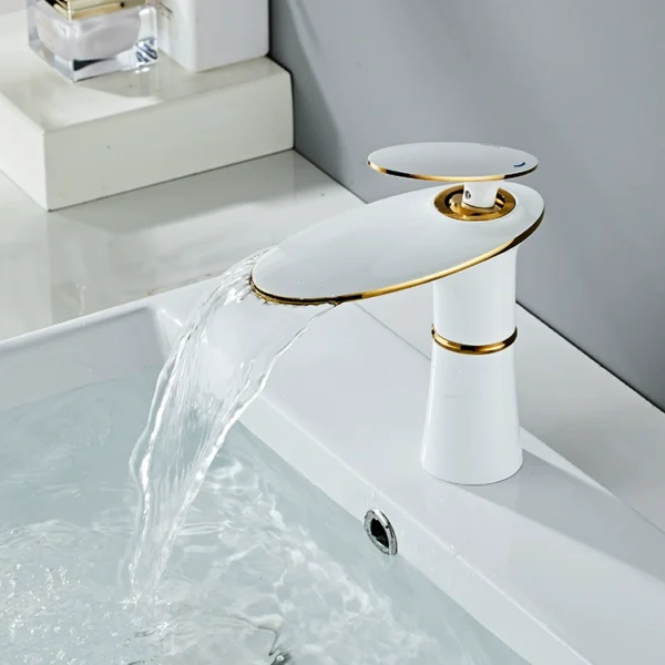 Vòi lavabo Kaiyas đồng nguyên chất, vòi thác nước nóng lạnh hiện đại cá tính