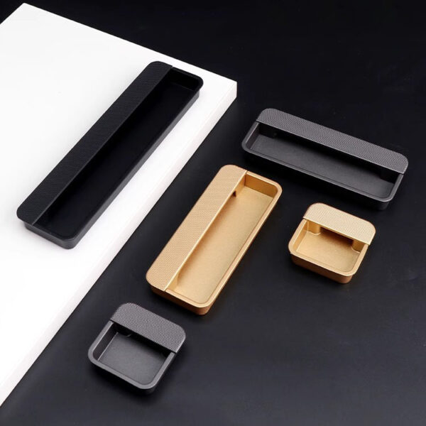 Tay nắm âm hợp kim kẽm họa tiết nổi độc đáo, nội thất cao cấp