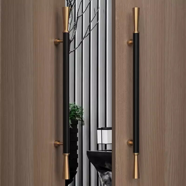 Tay nắm cửa kính cửa gỗ hiện đại Inox 304 S-222 – chất liệu inox 304 không gỉ, lý tưởng cho cửa gỗ tự nhiên, tương thích cửa kính cường lực, phụ kiện cửa hiện đại cao cấp