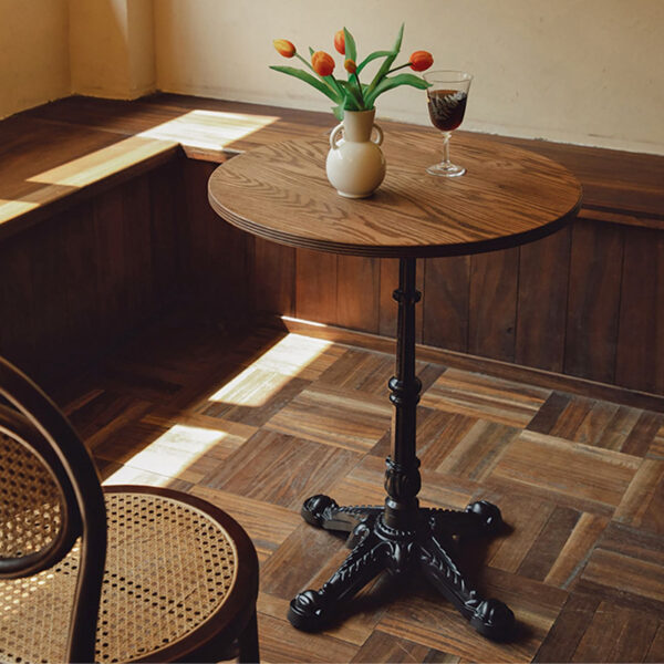 Bàn cà phê gỗ decor phong cách Retro – hoàn hảo cho phong cách Nhật, Bắc Âu, Retro