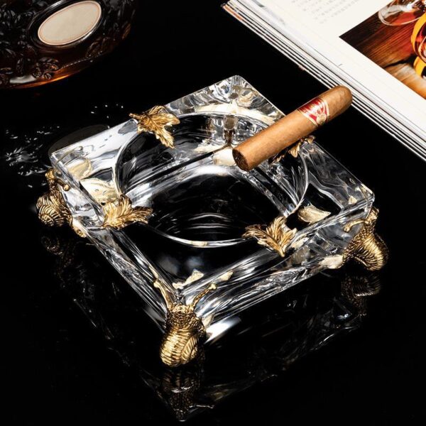 Gạt tàn cigar pha lê phối đế đồng cao cấp – tối ưu không gian sống hiện đại