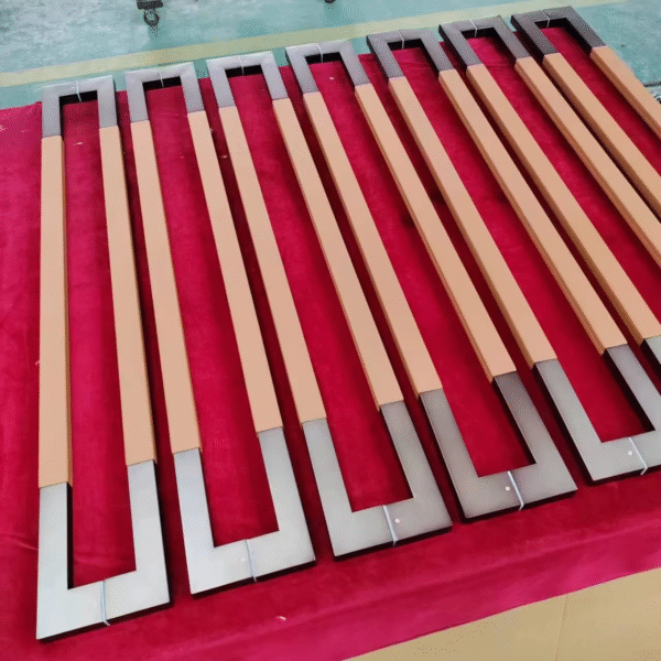 Trung Quốc Nhà sản xuất Nhà cung cấp Nhà Giá ống vuông thép Hình dạng Tay nắm cửa lớn